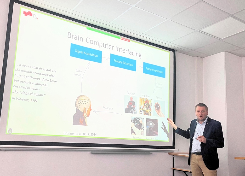 Talk by Gernot Müller-Putz from TU Graz: “EEG - a universal tool for neuroscientific research” 